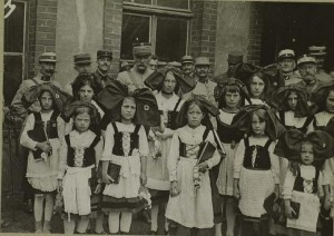 Ecole des filles distribution de prix le 02-08-1917 à Montreux-Vieux